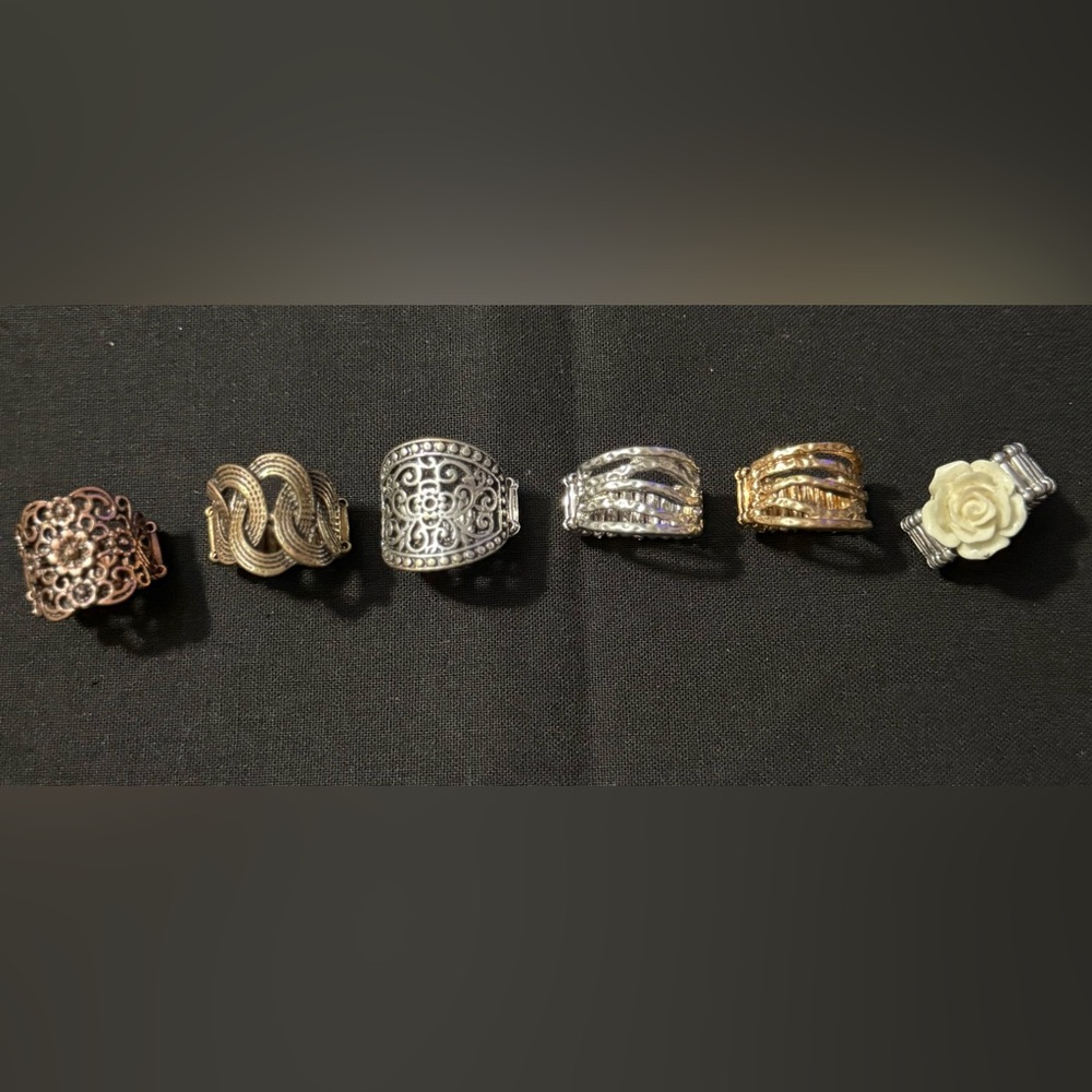 Elegant Silver and Gold Women's Rings Set